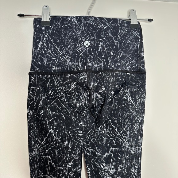 Lululemon Women's Wunder Under Hi-Rise Tight Alouette Pant 4‎ Alpine Black White - Picture 5 of 7